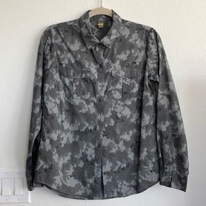 Eddie Bauer Greenish Gray Camouflage Outdoor ware Hiking Camping Button Shirt